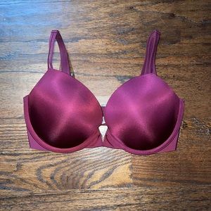 NWOT Victoria’s Secret Maroon Push-up Bra, 32DD